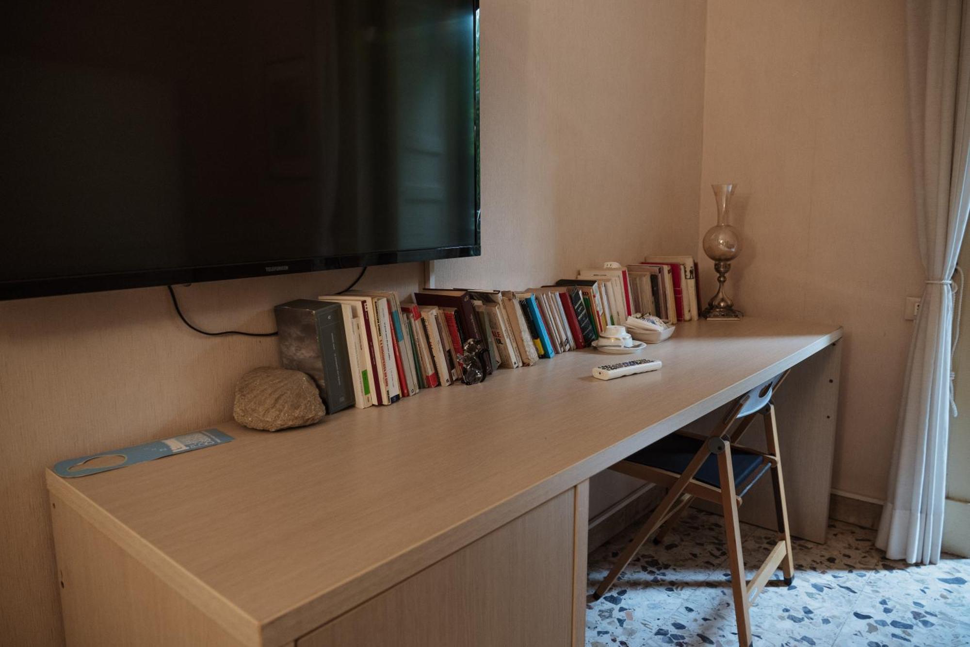 카타니아 Bed And Books B&B 외부 사진