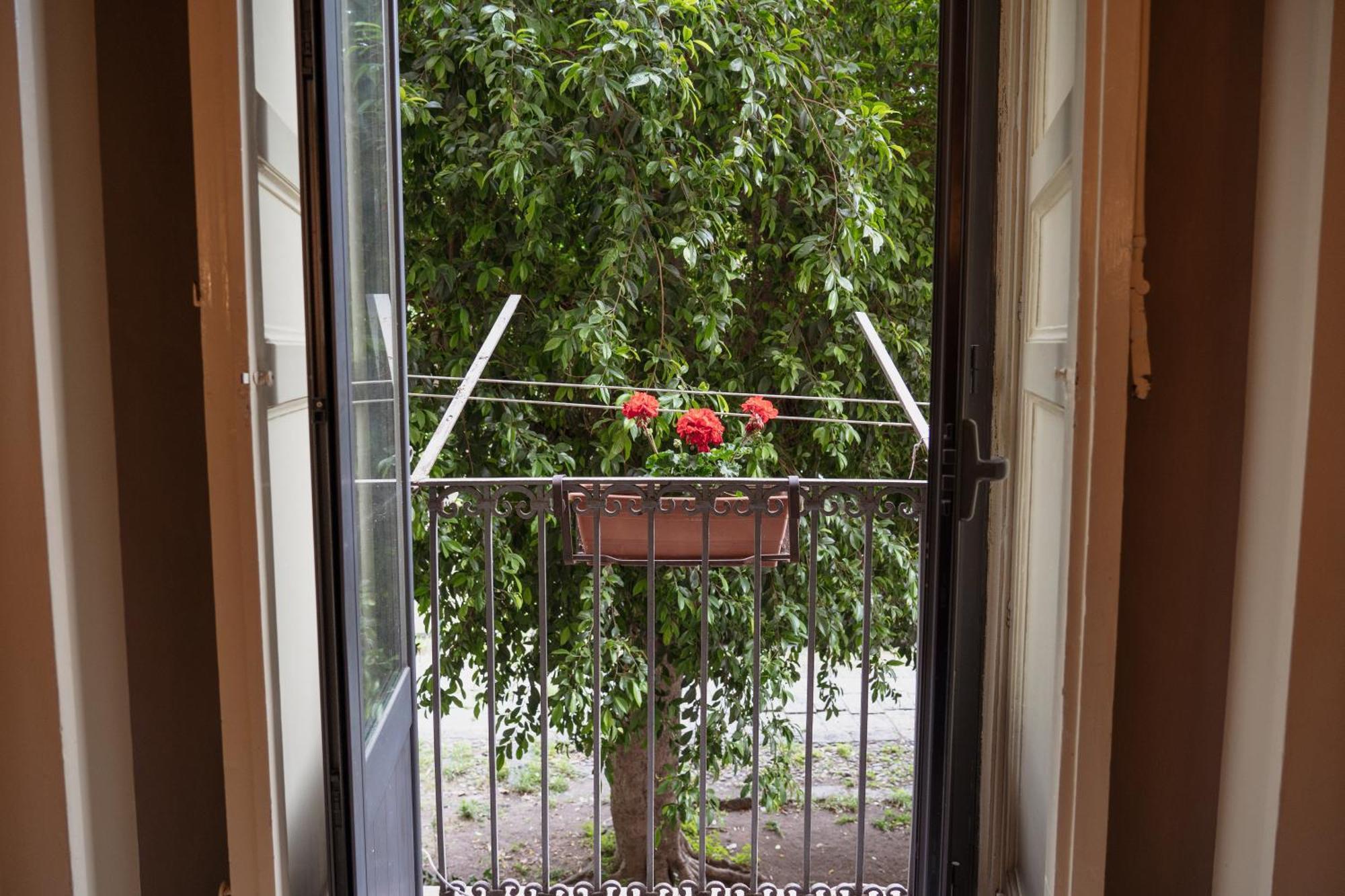 카타니아 Bed And Books B&B 외부 사진