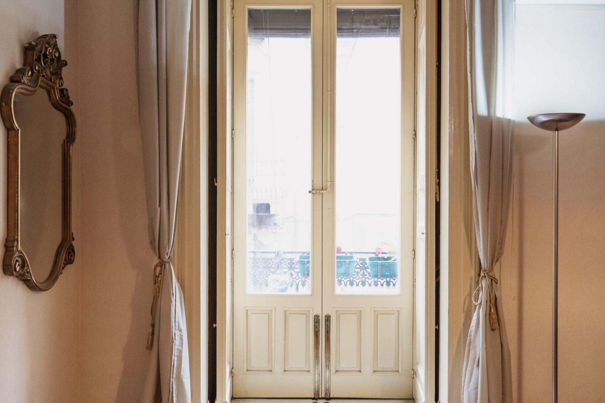 카타니아 Bed And Books B&B 외부 사진