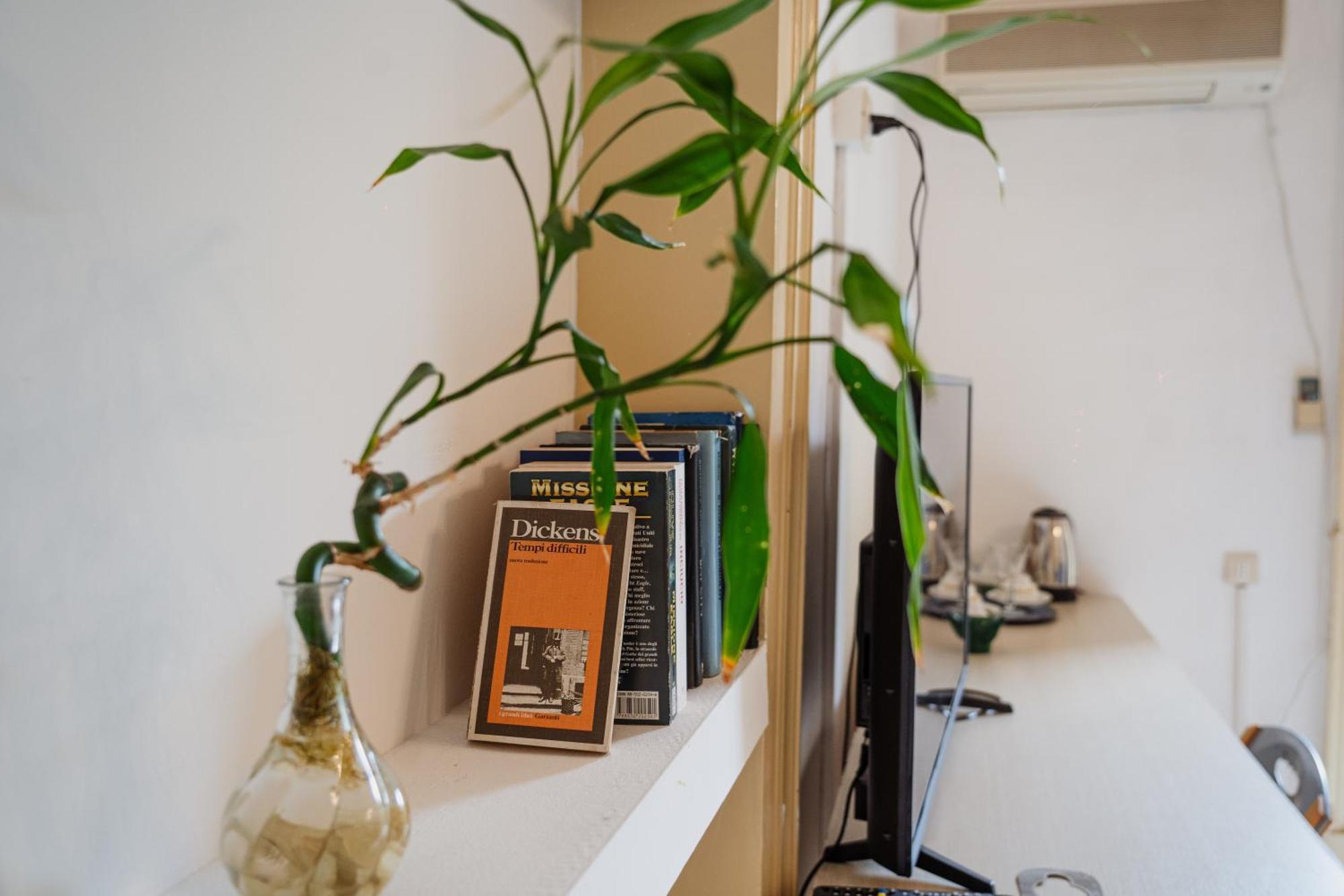 카타니아 Bed And Books B&B 외부 사진