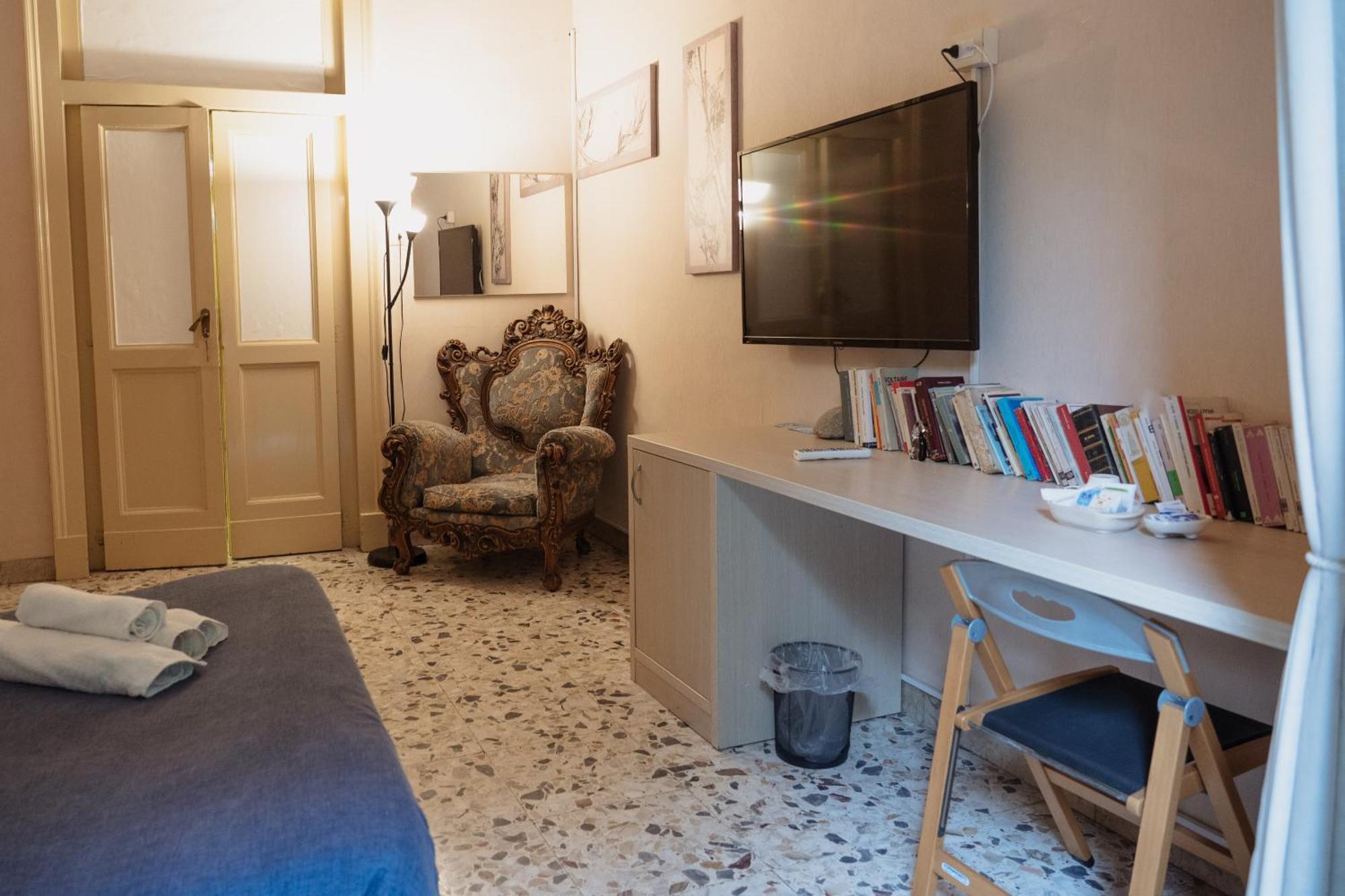 카타니아 Bed And Books B&B 외부 사진